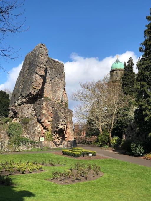 Little Gem On Bridgnorth'S Cartway. River Views Exterior photo